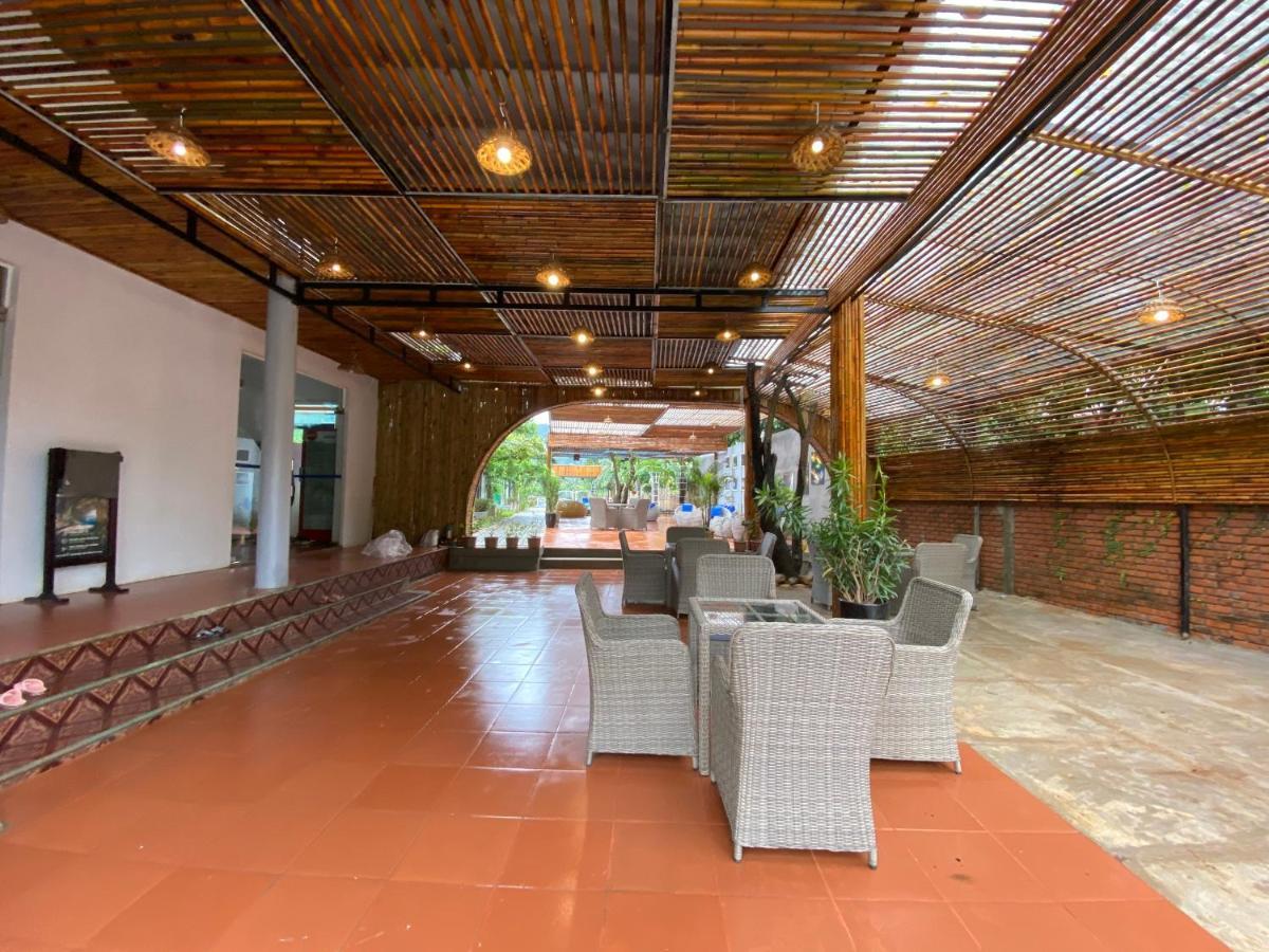Commander Lodge Phong Nha Dış mekan fotoğraf